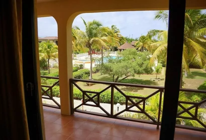 استودیوی استاندارد با تخت دوبل, Paradise Cove Resort