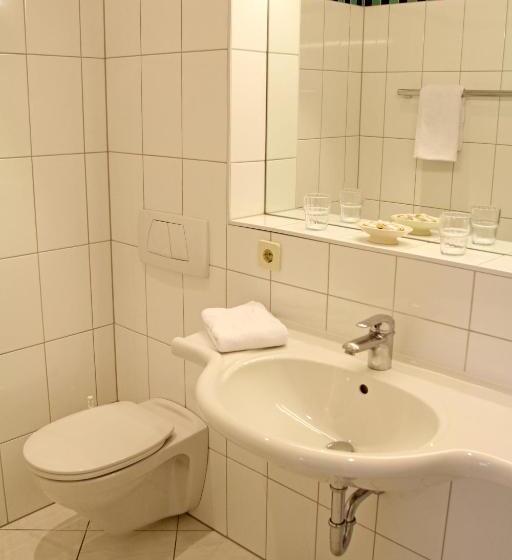 Номер Стандарт с Балконом, Seehotel Enzian
