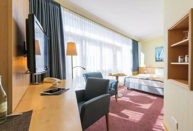 スタンダードシングルルーム, Strand Hotel Hübner