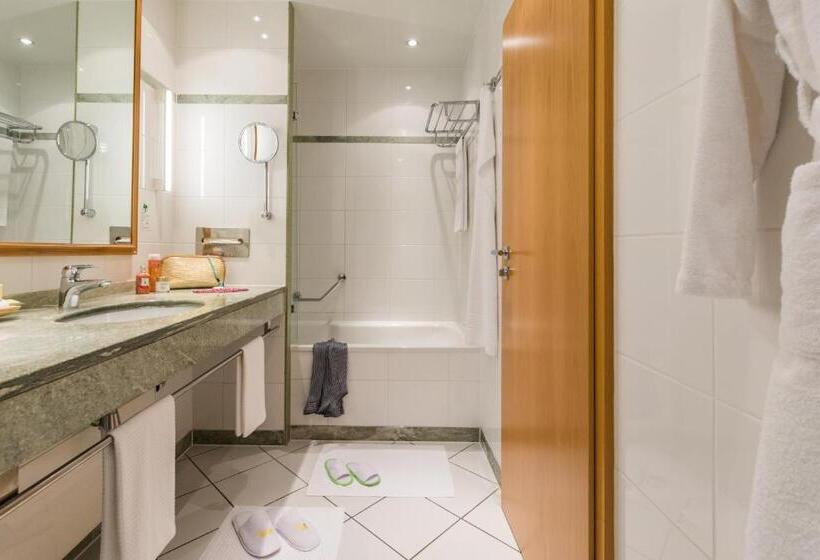 스탠다드 싱글 룸, Strand Hotel Hübner