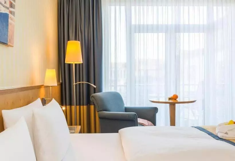 スタンダードルーム, Strand Hotel Hübner