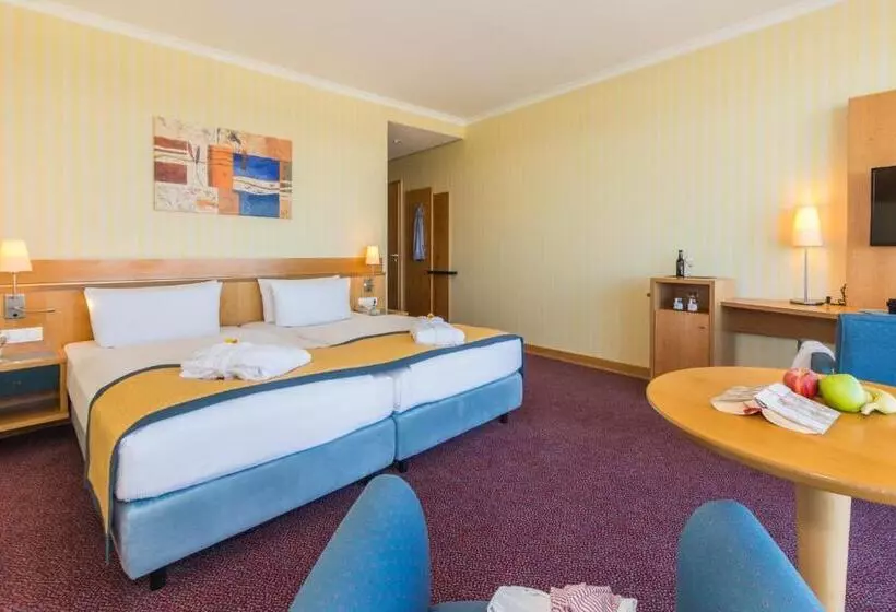 オーシャンビュースタンダードルーム, Strand Hotel Hübner