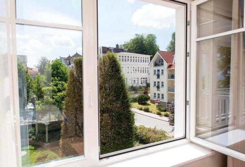 Номер Стандарт с Балконом, Aja Strandhotel Bansin