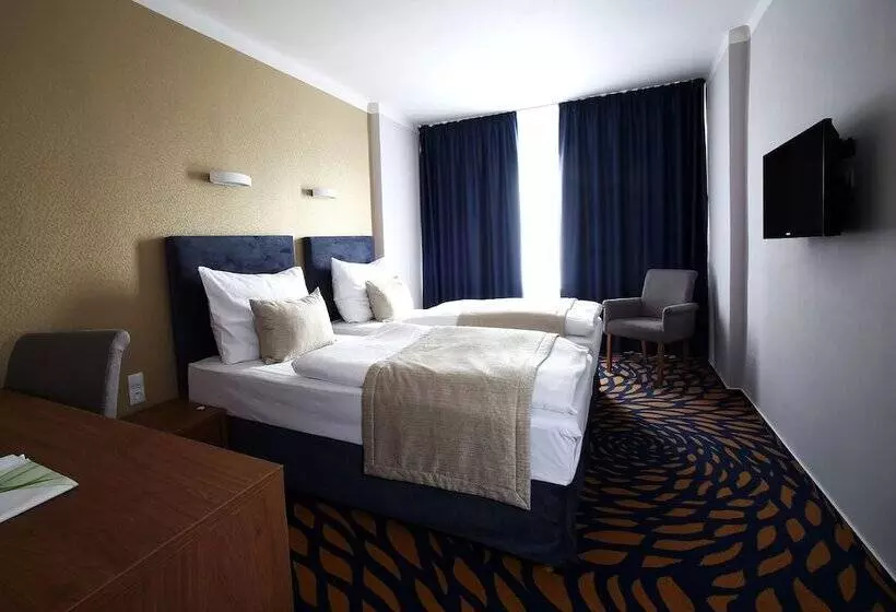Quarto Estandar, Central