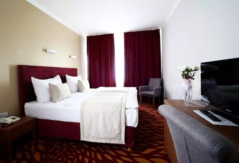 Quarto Estandar, Central