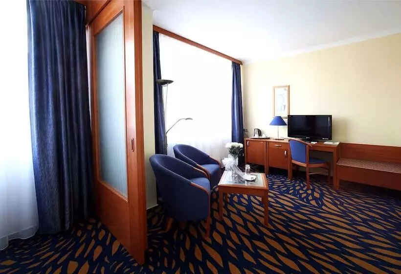 Quarto Deluxe, Central