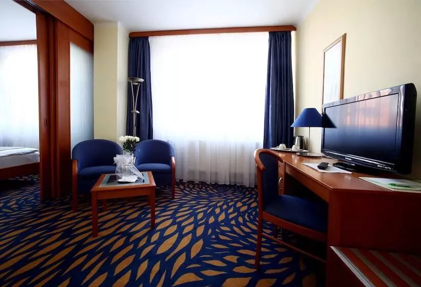 Quarto Deluxe, Central