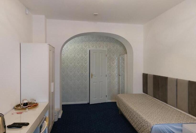 Трехместный Номер Deluxe, Jeleň