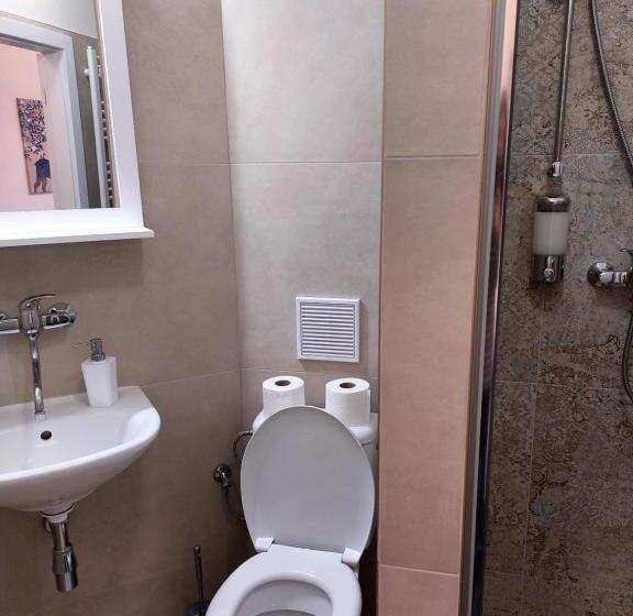 Номер Deluxe, Jeleň