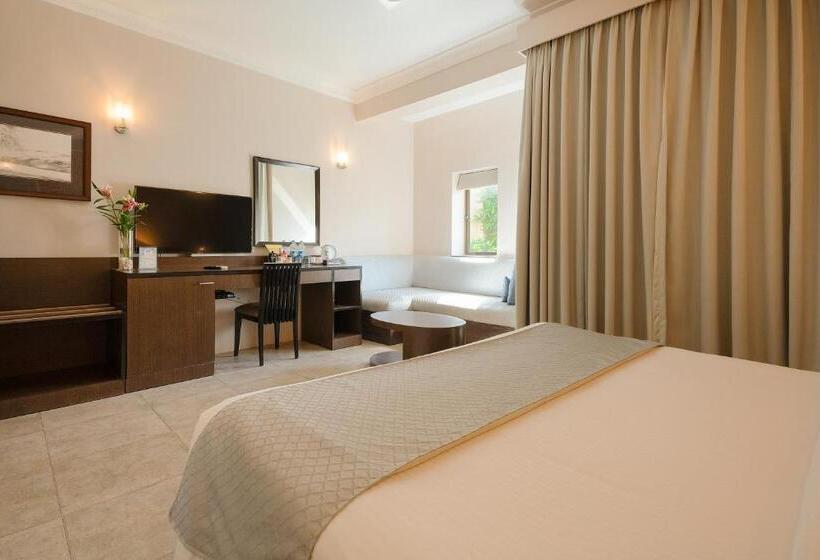 استودیوی استاندارد, Whispering Palms Beach Resort