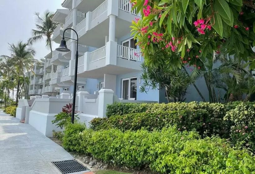 اتاق استاندارد با تخت بزرگ, El Conquistador Resort  Puerto Rico
