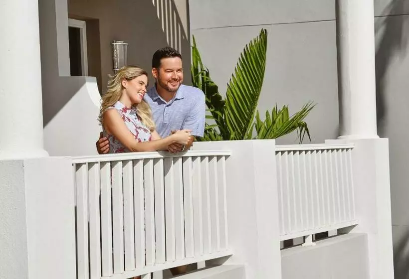 اتاق لوکس با تخت بزرگ, El Conquistador Resort  Puerto Rico