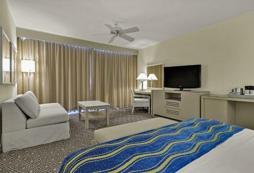اتاق استاندارد با تخت بزرگ برای معلولان, El Conquistador Resort  Puerto Rico