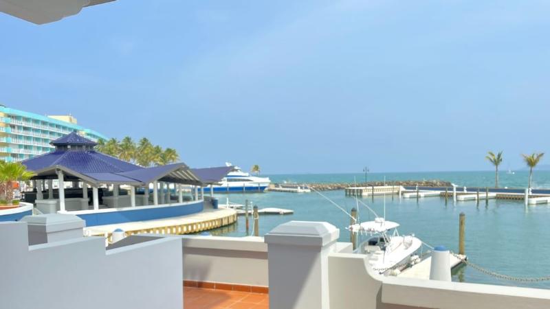 اتاق لوکس با تخت بزرگ, El Conquistador Resort Puerto Rico