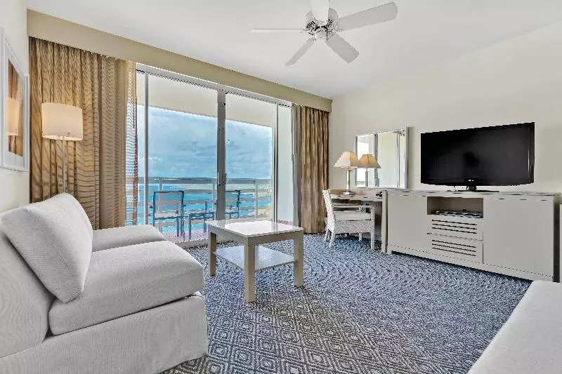 اتاق استاندارد با تخت بزرگ, El Conquistador Resort  Puerto Rico