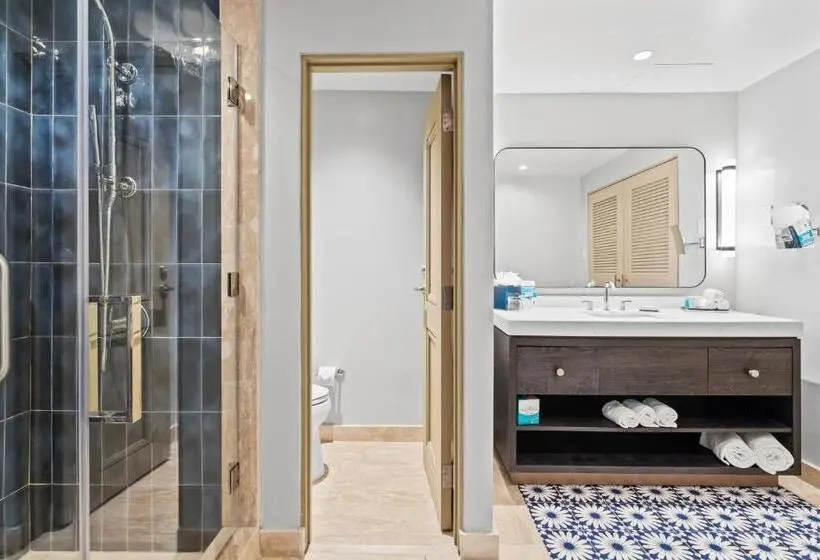 اتاق لوکس با چشم‌انداز دریا, El Conquistador Resort  Puerto Rico