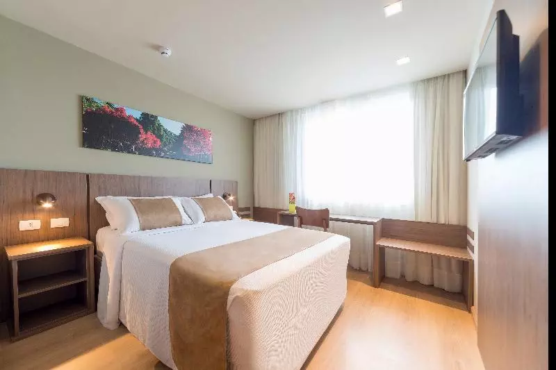 استودیوی استاندارد, Airways Hotels Frankfurt Airport West