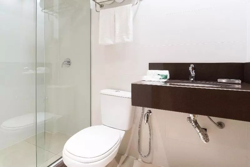 استودیوی استاندارد, Airways Hotels Frankfurt Airport West