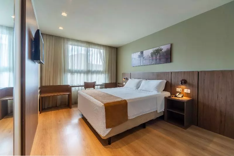 استودیوی استاندارد, Airways Hotels Frankfurt Airport West