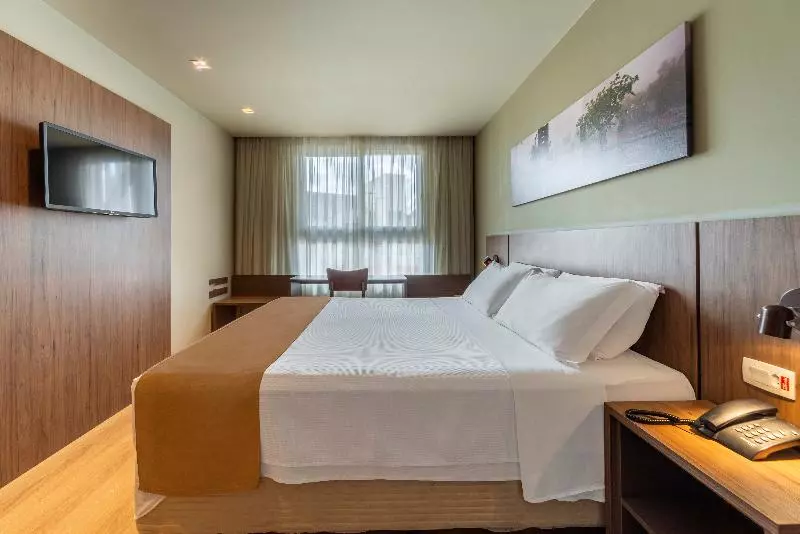 استودیوی استاندارد, Airways Hotels Frankfurt Airport West