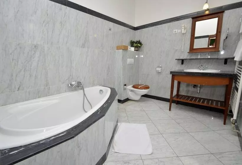اتاق لوکس, Brioni Boutique Hotel 4