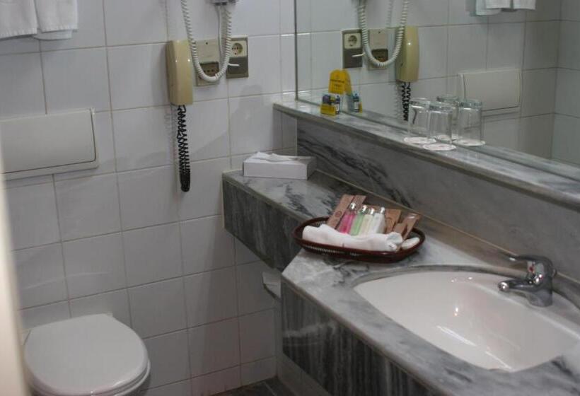 디럭스 룸 킹사이즈 침대, Citic Hotel Beijing Airport