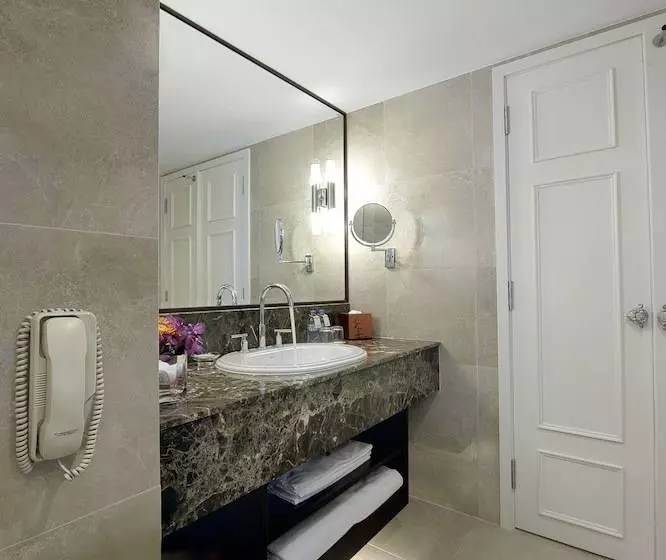اتاق لوکس, Eastin Grand Hotel Saigon