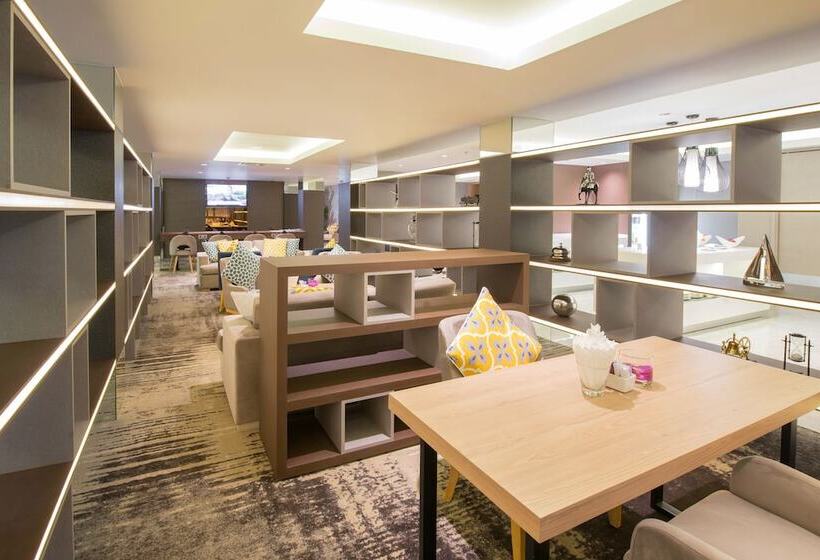 سوییت اجرایی, Eastin Grand Hotel Saigon