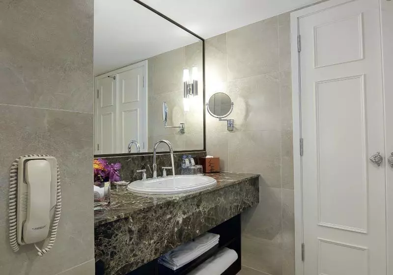 اتاق لوکس, Eastin Grand Hotel Saigon