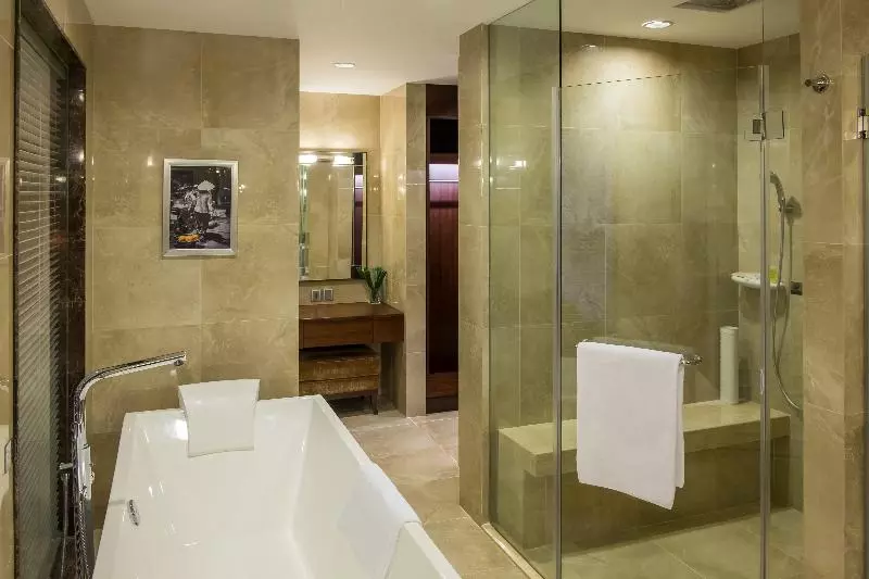 سوئیت کلاب, Eastin Grand Hotel Saigon