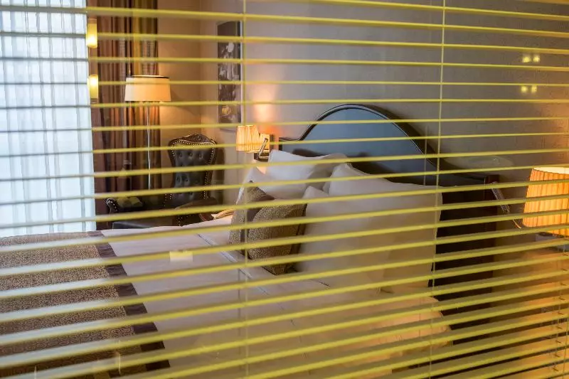اتاق کلاب, Eastin Grand Hotel Saigon