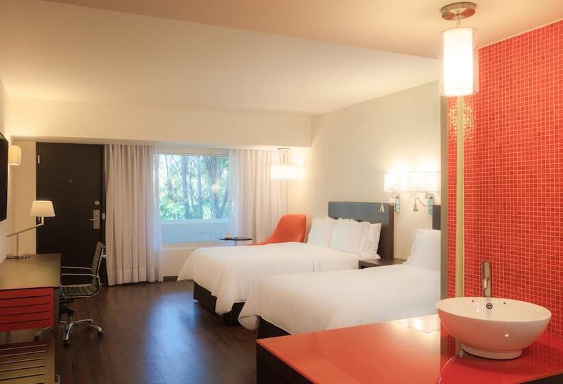 اتاق لوکس, Fiesta Inn San Luis Potosi Glorieta Juarez