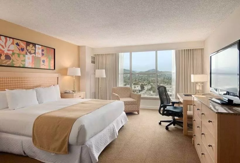 سوییت, Hilton Los Angeles North/glendale