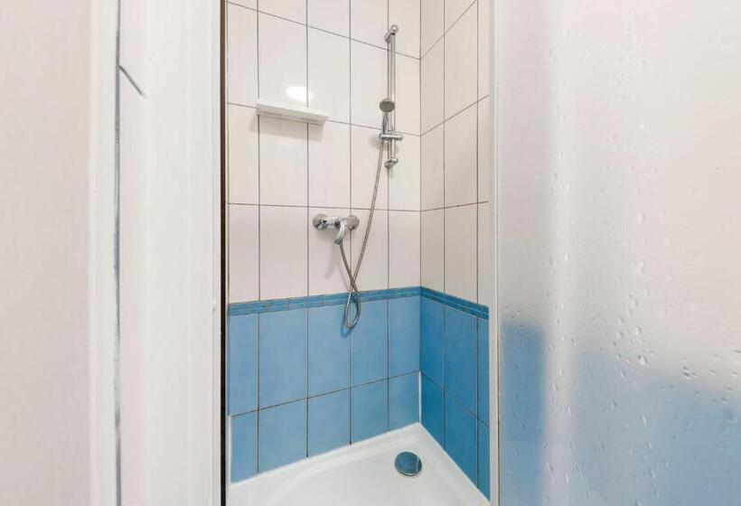 اتاق اکونومی, Koruna