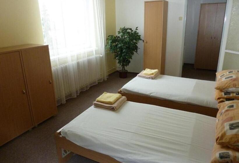 اتاق استاندارد, Ový Dům