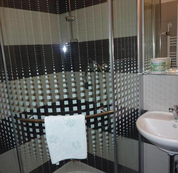 سوییت, Ový Dům