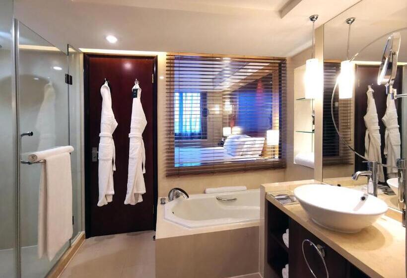 이그제큐티브 스위트, Radisson Collection Hyland Shanghai