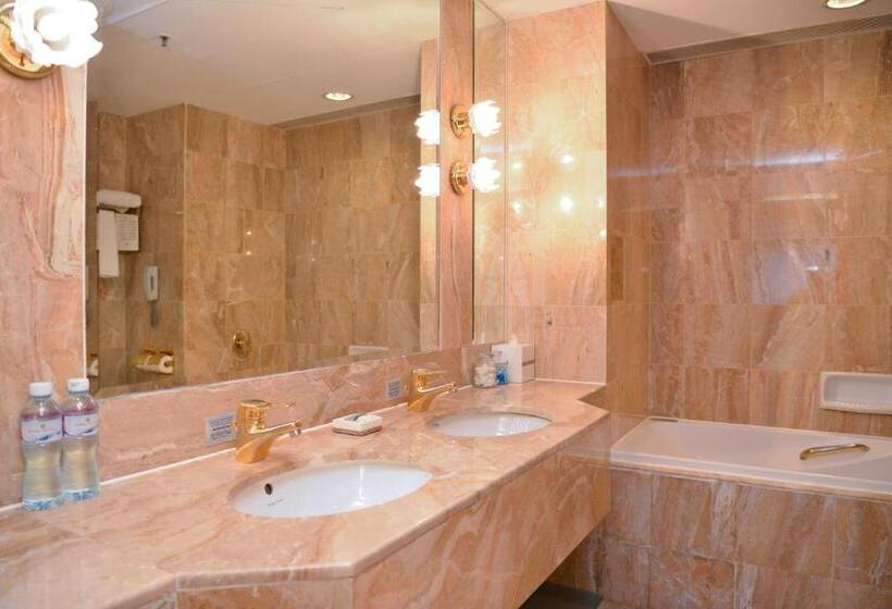 سوییت لوکس, Regal Hongkong