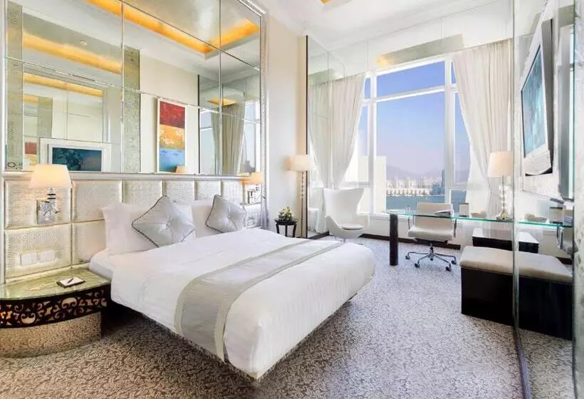 اتاق اجرایی, Regal Hongkong
