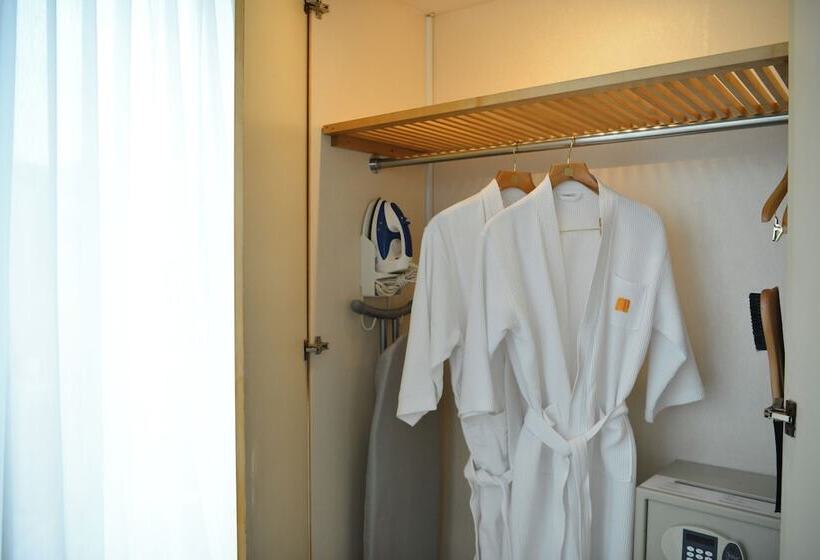 سوییت اجرایی, Regal Hongkong