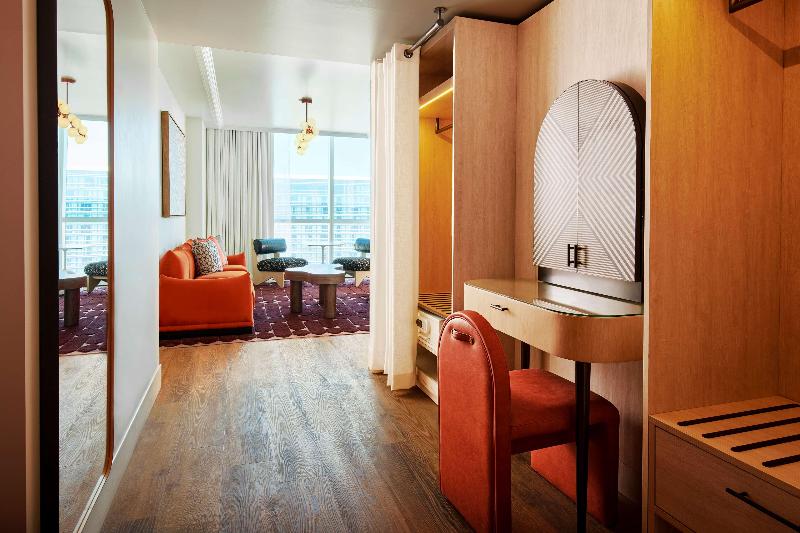 سوییت, Regal Hongkong