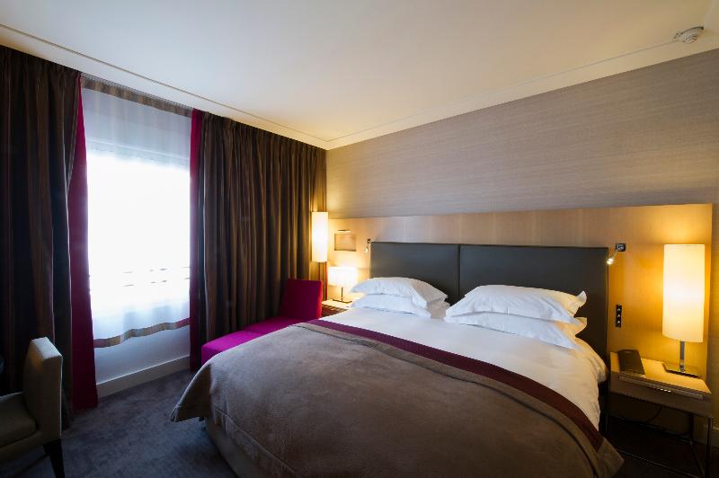 اتاق سوپریور خانوادگی, Regal Hongkong