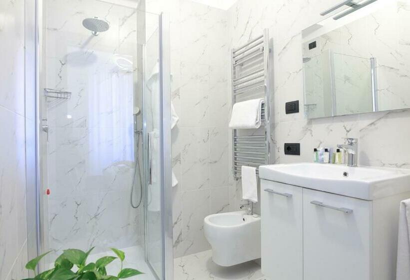 标准间, Sanpi Milano