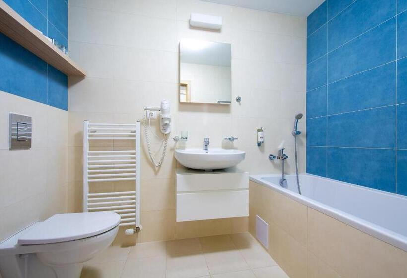 Номер Superior, Slovan