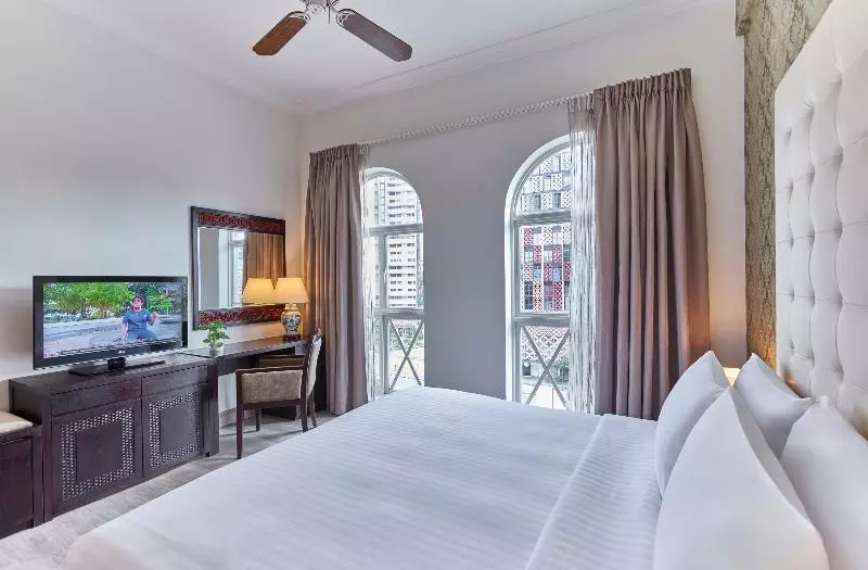 デラックスルーム, Village Hotel Albert Court By Far East Hospitality