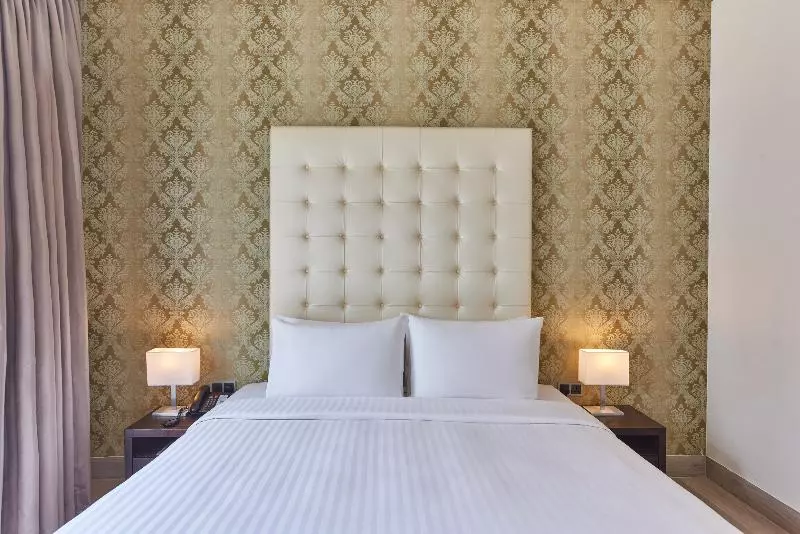 デラックスルーム, Village Hotel Albert Court By Far East Hospitality