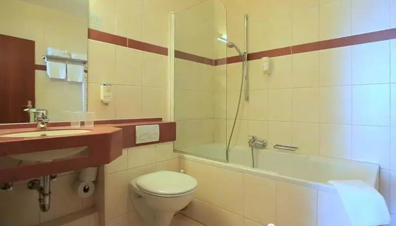 Standard Neljän Hengen Huone, Residence Am Hauptbahnhof