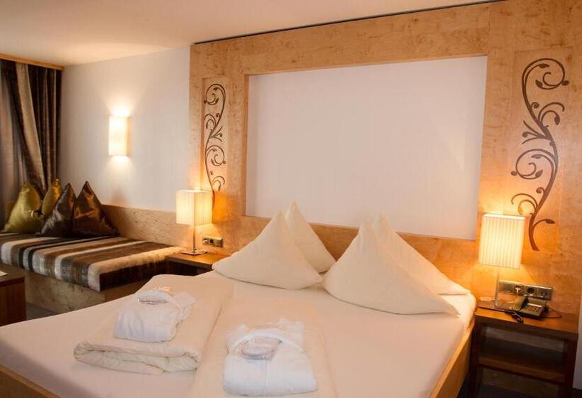 디럭스 룸, Albona