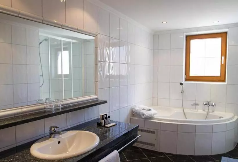 Junior Suite, Albona