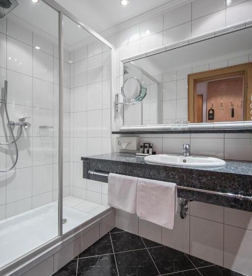 디럭스 룸, Albona